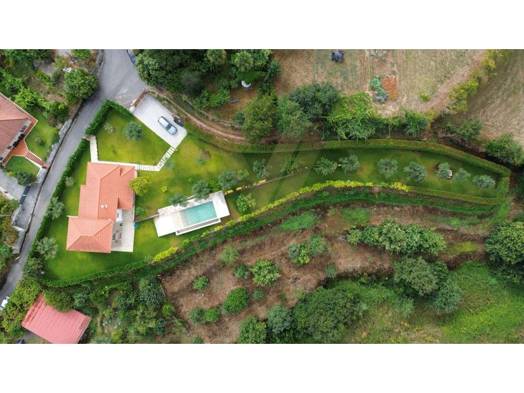 Moradia T4 com Piscina - Queijada, Ponte de Lima - Grande imagem: 2/43