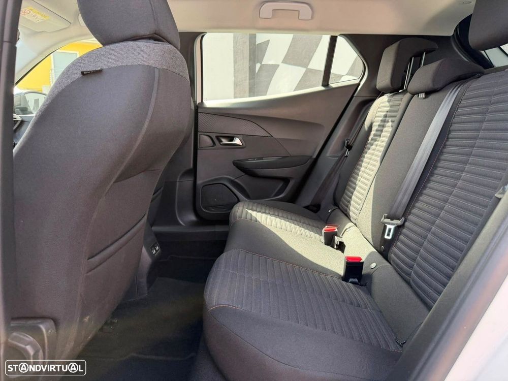 Peugeot 2008 1.2 PureTech Active Pack EAT8 - 8