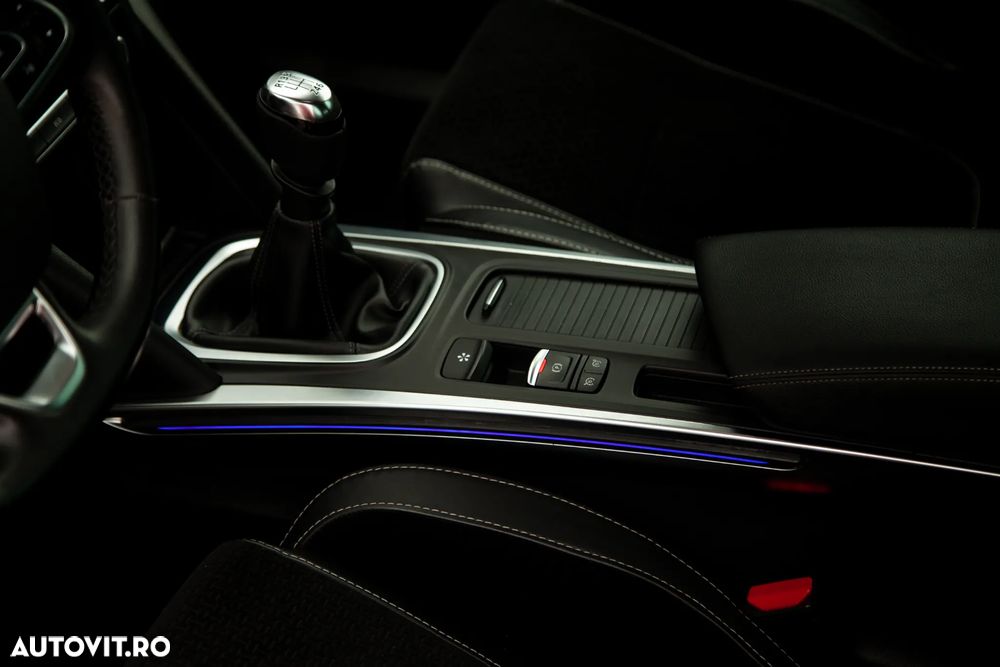 Renault Megane ENERGY dCi Intens - 24