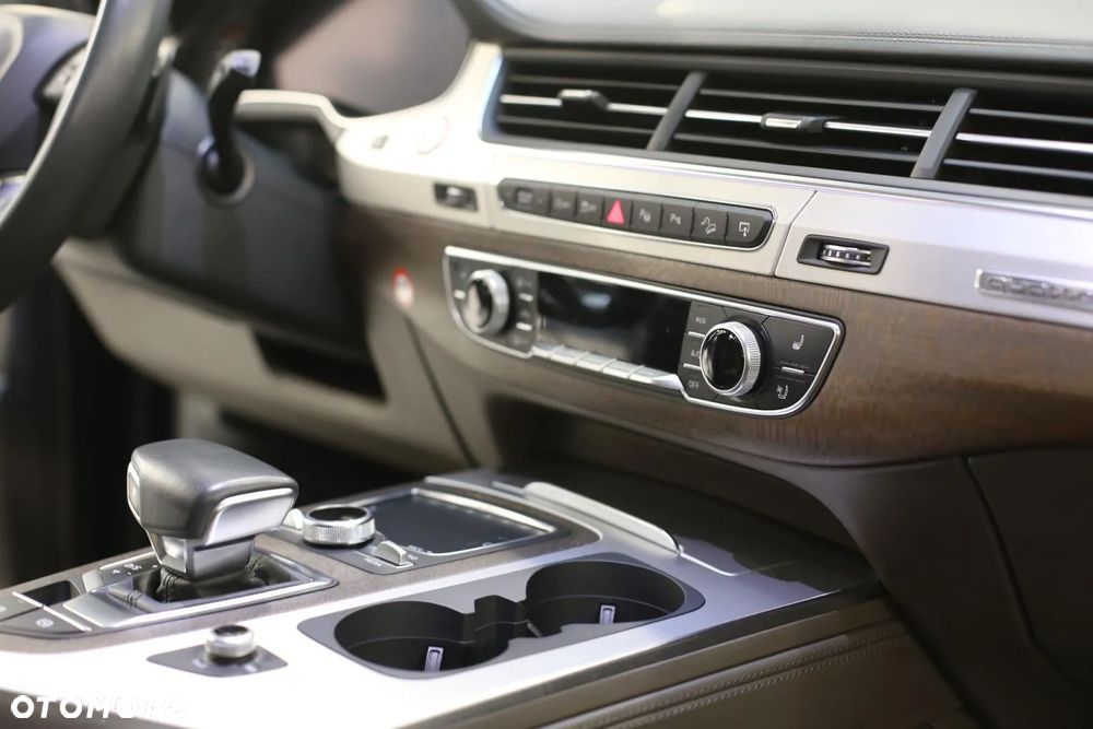 Audi SQ7 4.0 TDI Quattro Tiptronic - 14