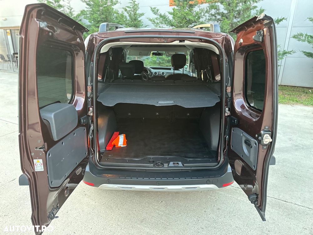 Dacia Dokker dCi 90 Stepway Celebration - 17