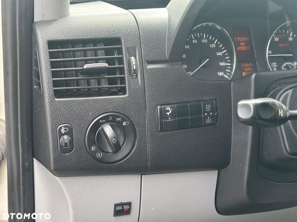 Mercedes-Benz SPRINTER - 14