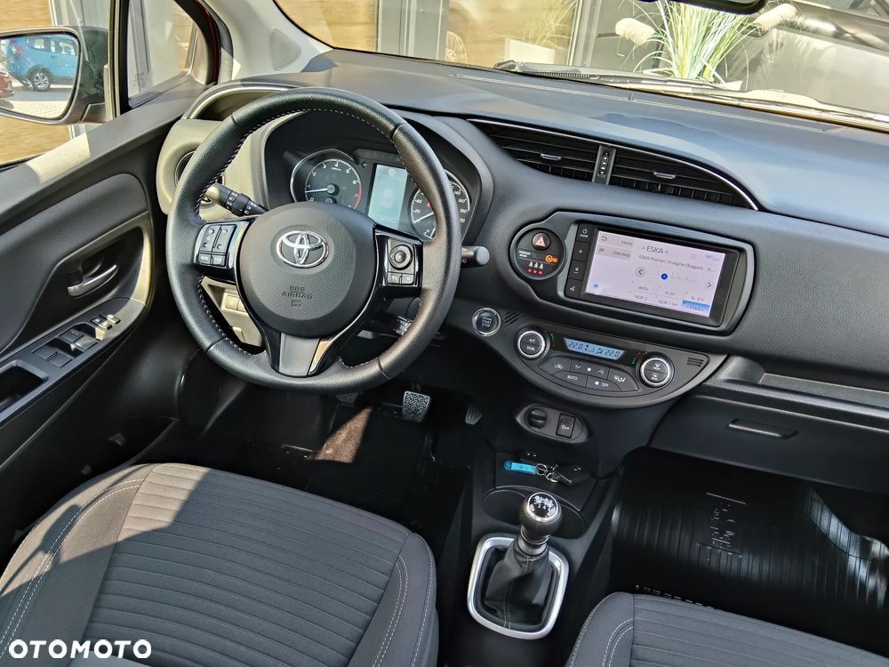 Toyota Yaris 1.5 Premium - 21