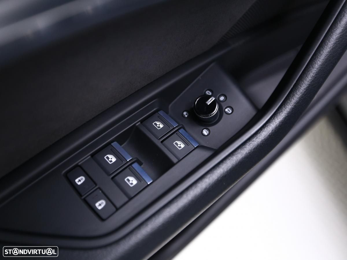 Audi e-tron 55 quattro S line - 16