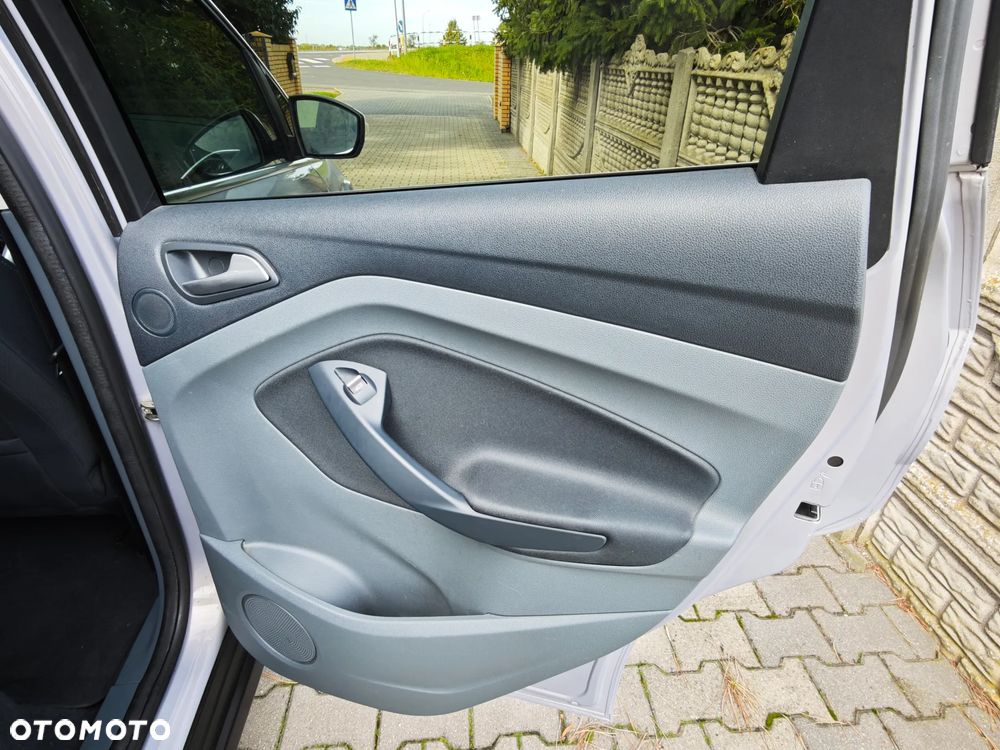 Ford C-MAX 1.6 Ti-VCT Titanium - 19
