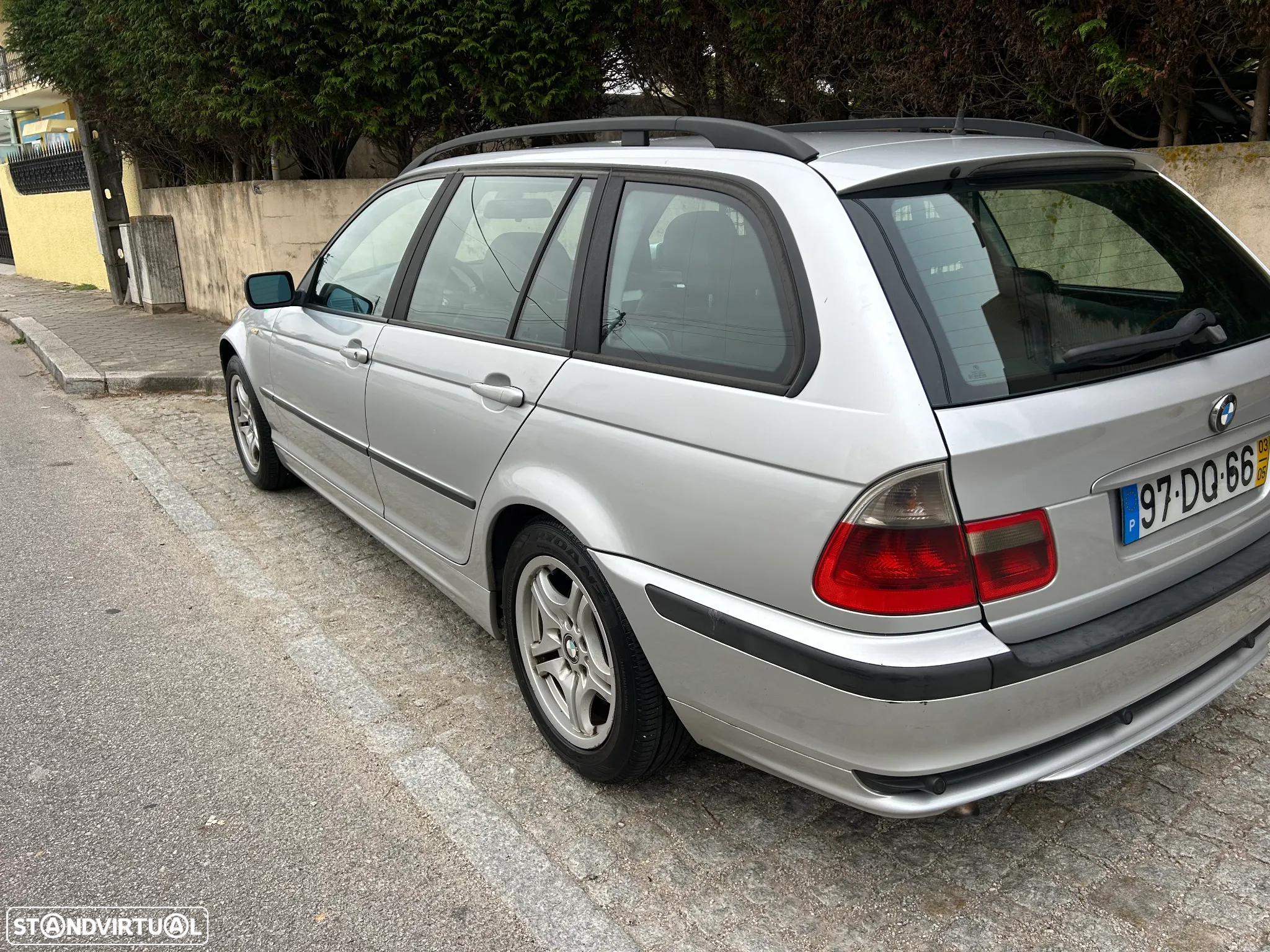 BMW 320 d Touring - 8