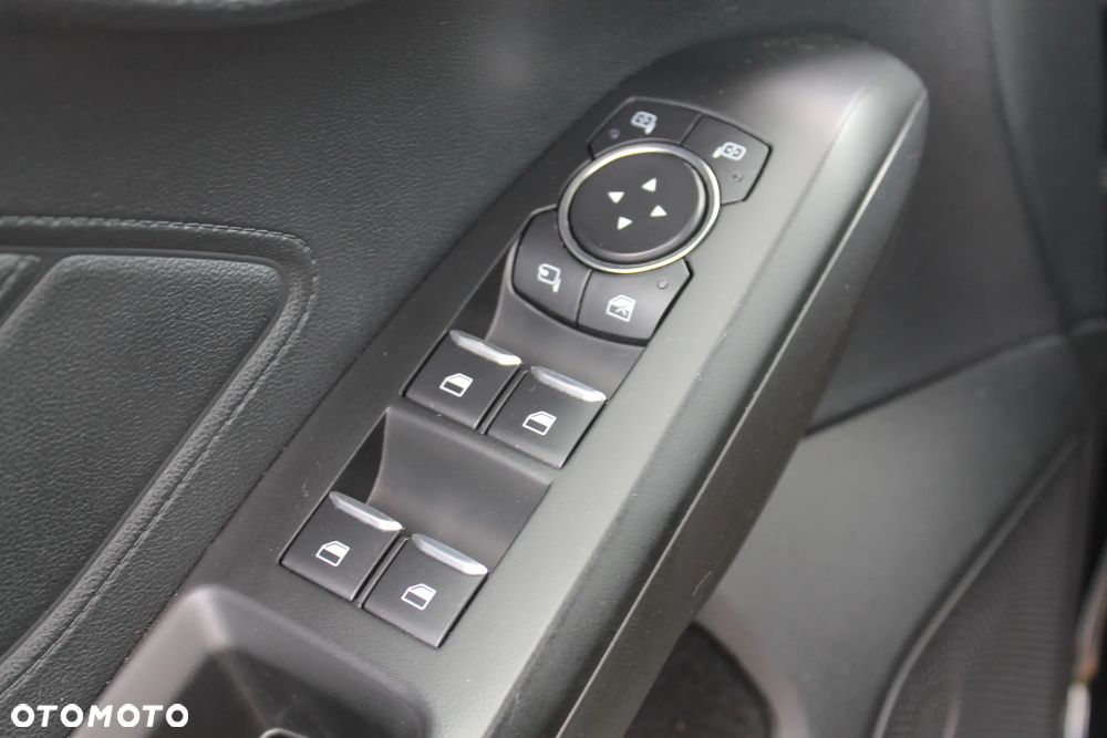 Ford Focus 1.5 EcoBlue Start-Stopp-System ST-LINE - 39