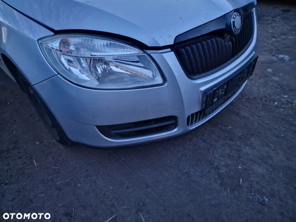 Zderzak  przód  skoda  Fabia  II  w kolorze  9156 - 3
