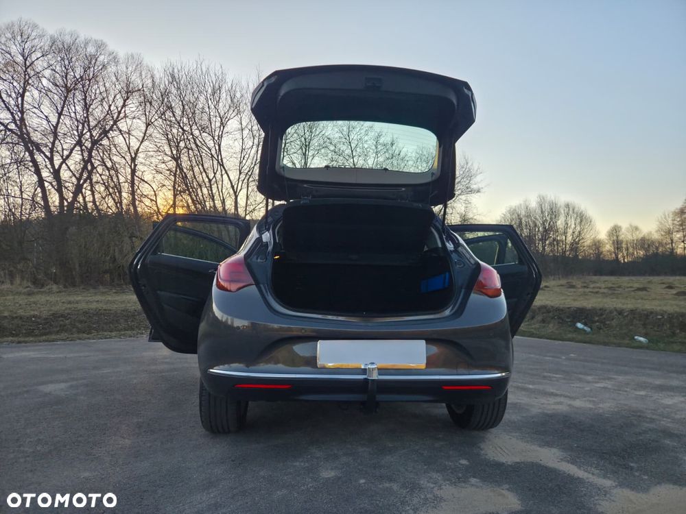 Opel Astra 1.7 CDTI DPF Cosmo - 22
