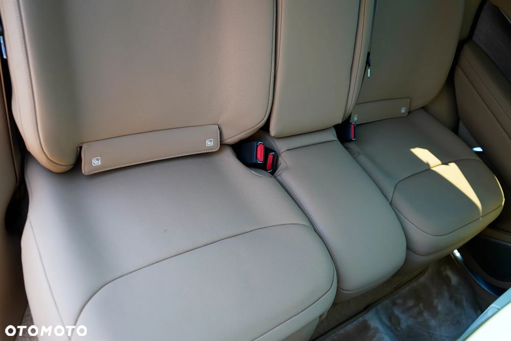 Land Rover Range Rover 4.4 V8 P615 mHEV SV - 34