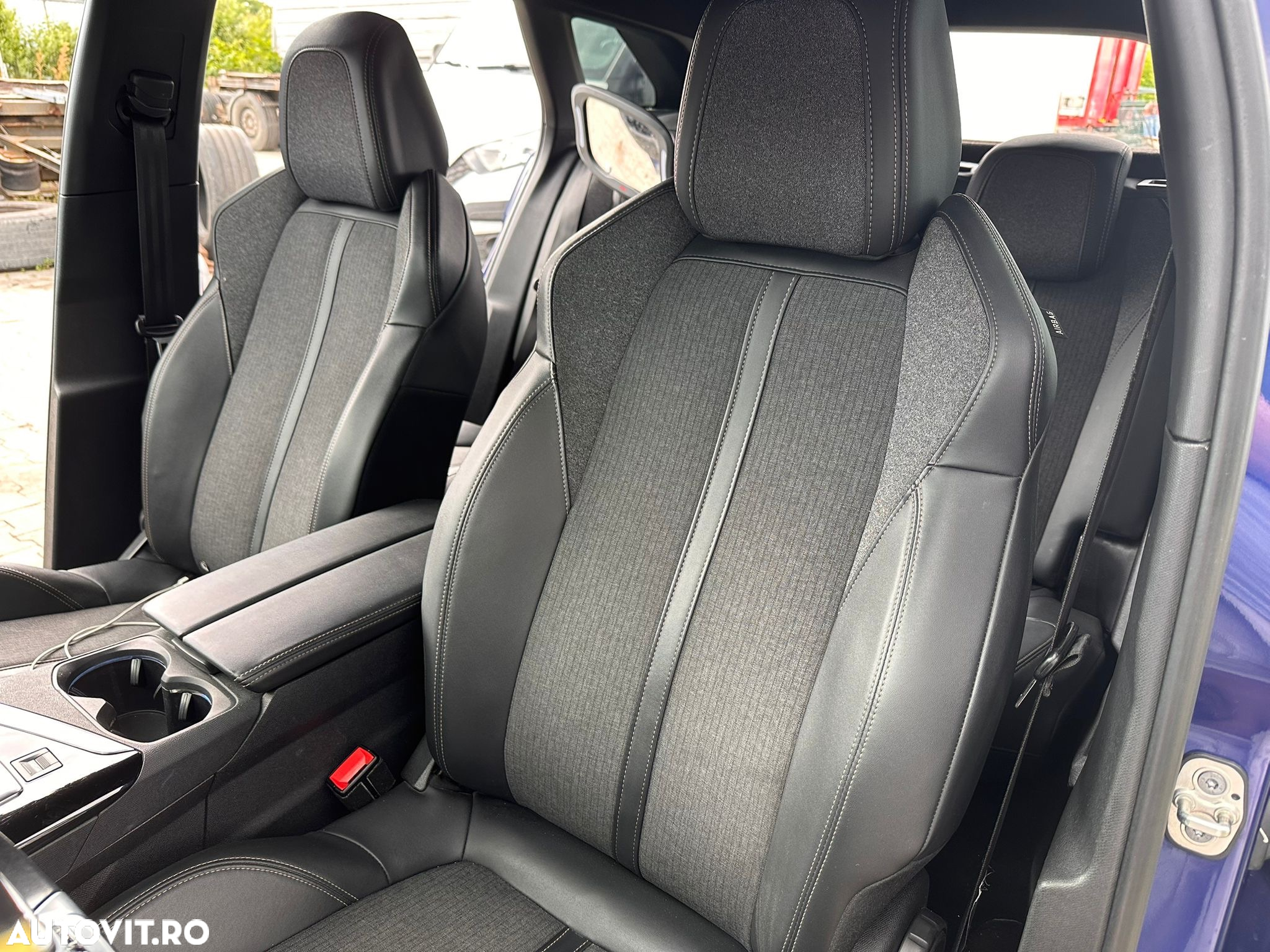 Peugeot 3008 1.6 PureTech Turbo S&S EAT8 GT-Line - 10