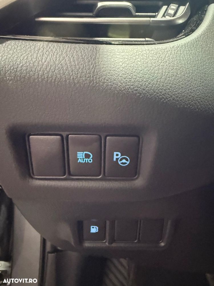 Toyota C-HR 1.8 HSD 4x2 CVT C-lassy LED - 16
