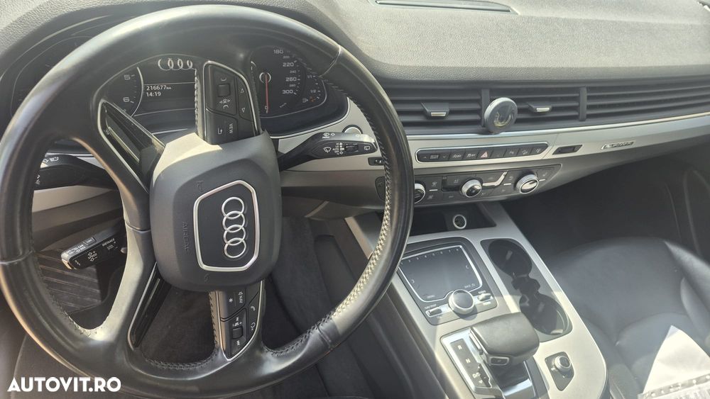 Audi Q7 - 11