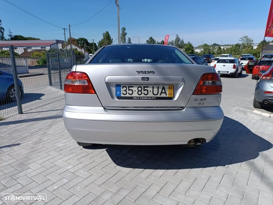 Volvo S40 1.9 D CR - 3