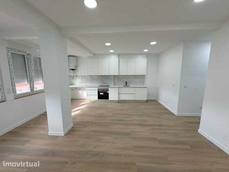 Arrendamento T2 Totalmente Remodelado | 76m² | Agualva-Cacém - Grande imagem: 3/11