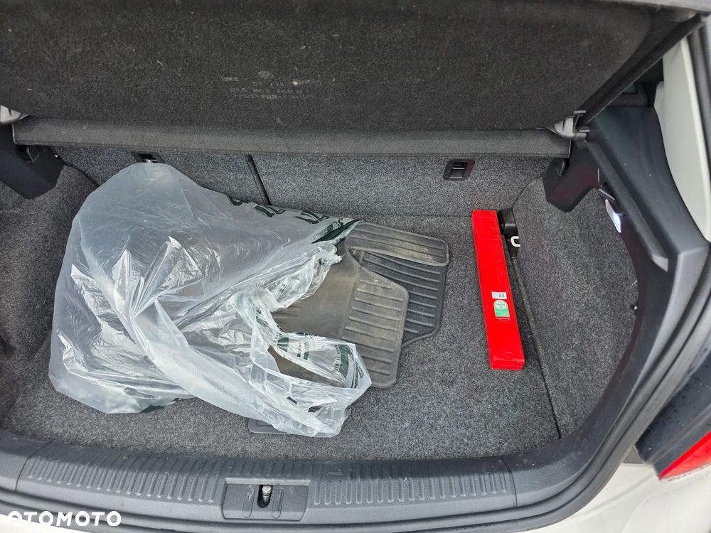 Volkswagen Polo 1.6 TDI DPF Comfortline - 18