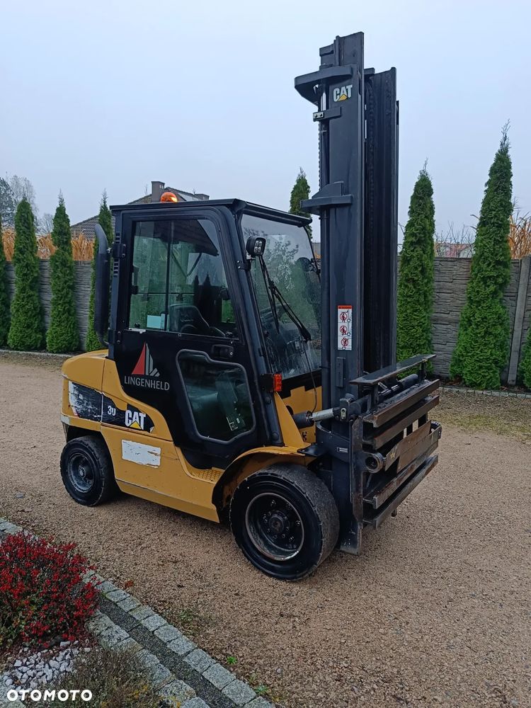 Caterpillar DP 30N - 1