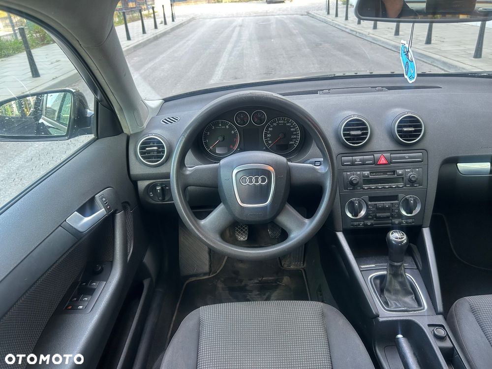 Audi A3 Sportback 1.6 Ambition - 8