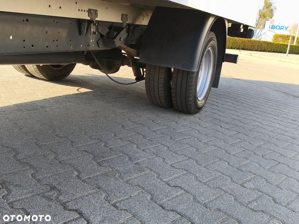 Iveco Daily 35C16 KONTENER WINDA bliżniak - 11