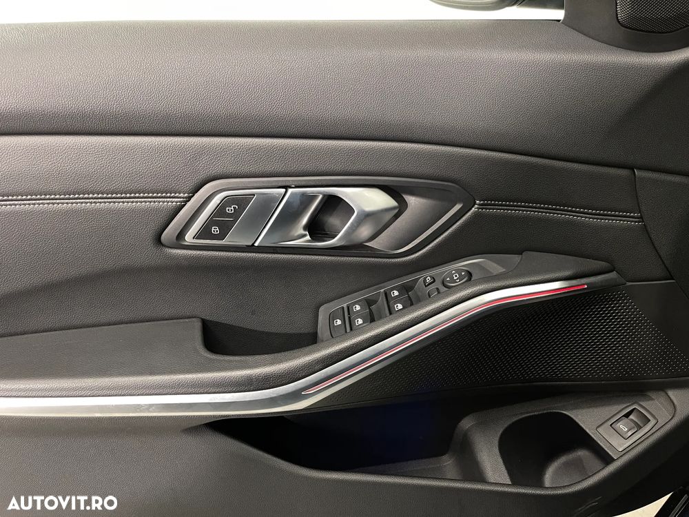 BMW Seria 3 320d xDrive AT MHEV - 25