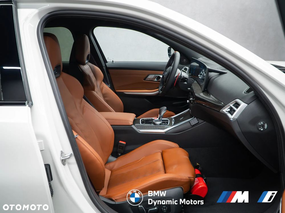 BMW M3 Competition M xDrive - 24
