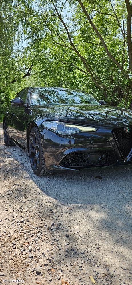 Alfa Romeo Giulia 2.0 Turbo 16V AT8-Q4 Ti - 2