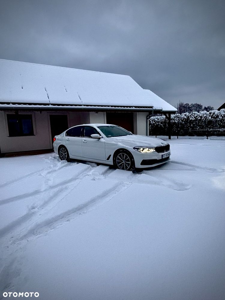 BMW Seria 5 520d xDrive Sport Line sport - 27