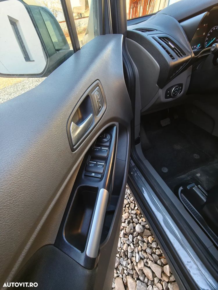 Ford Tourneo Connect 1.5 EcoBlue Aut. Start-Stop Titanium - 17