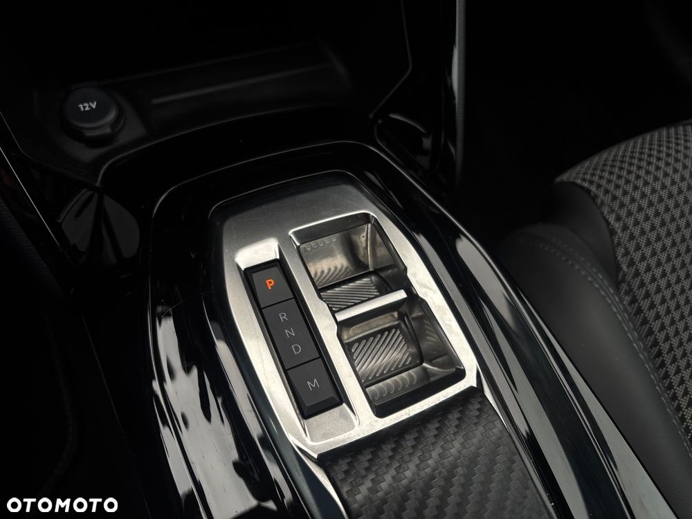 Peugeot 208 PureTech 100 EAT8 GT Pack - 22