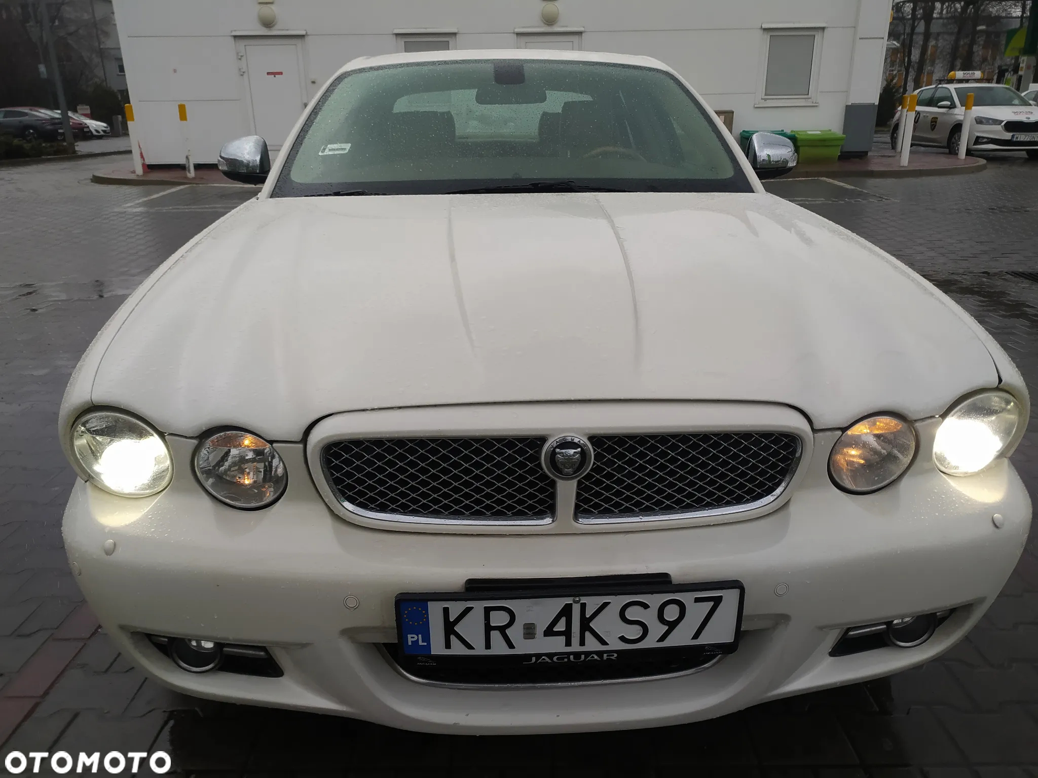 Jaguar XJ - 12