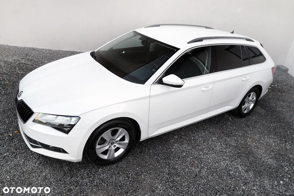 Skoda Superb 2.0 TDI Sportline - 18