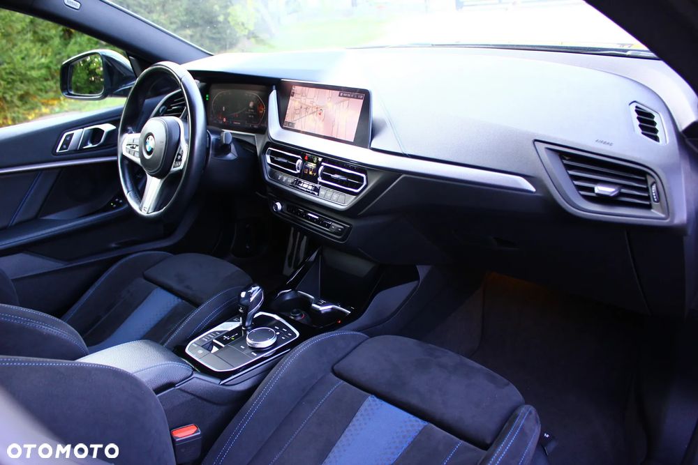 BMW Seria 2 218d M Sport sport - 37