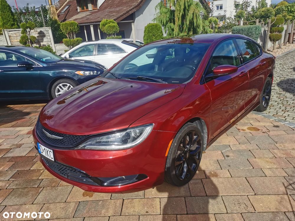 Chrysler 200 - 1