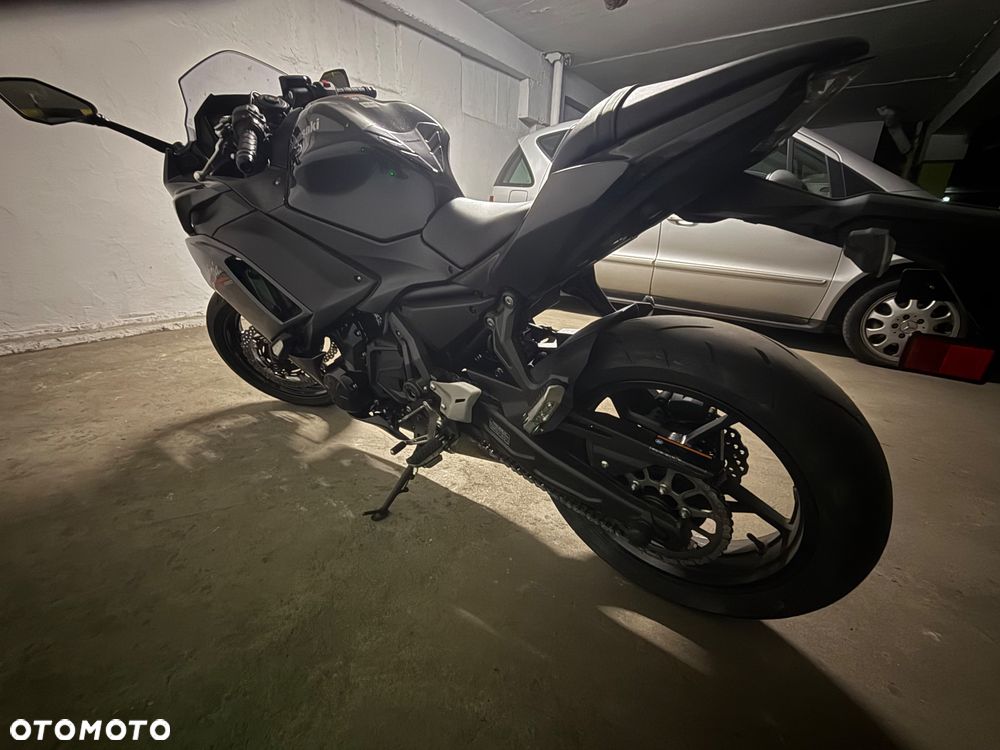 Kawasaki Ninja - 3