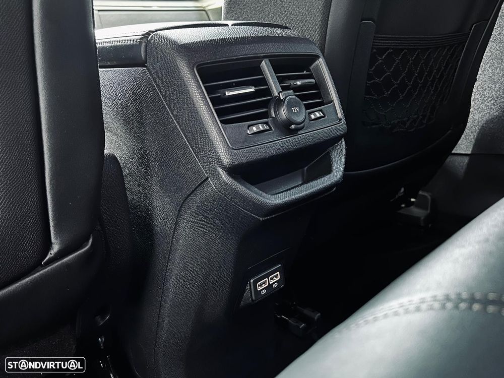 Peugeot 3008 1.6 Hybrid Allure e-EAT8 - 36