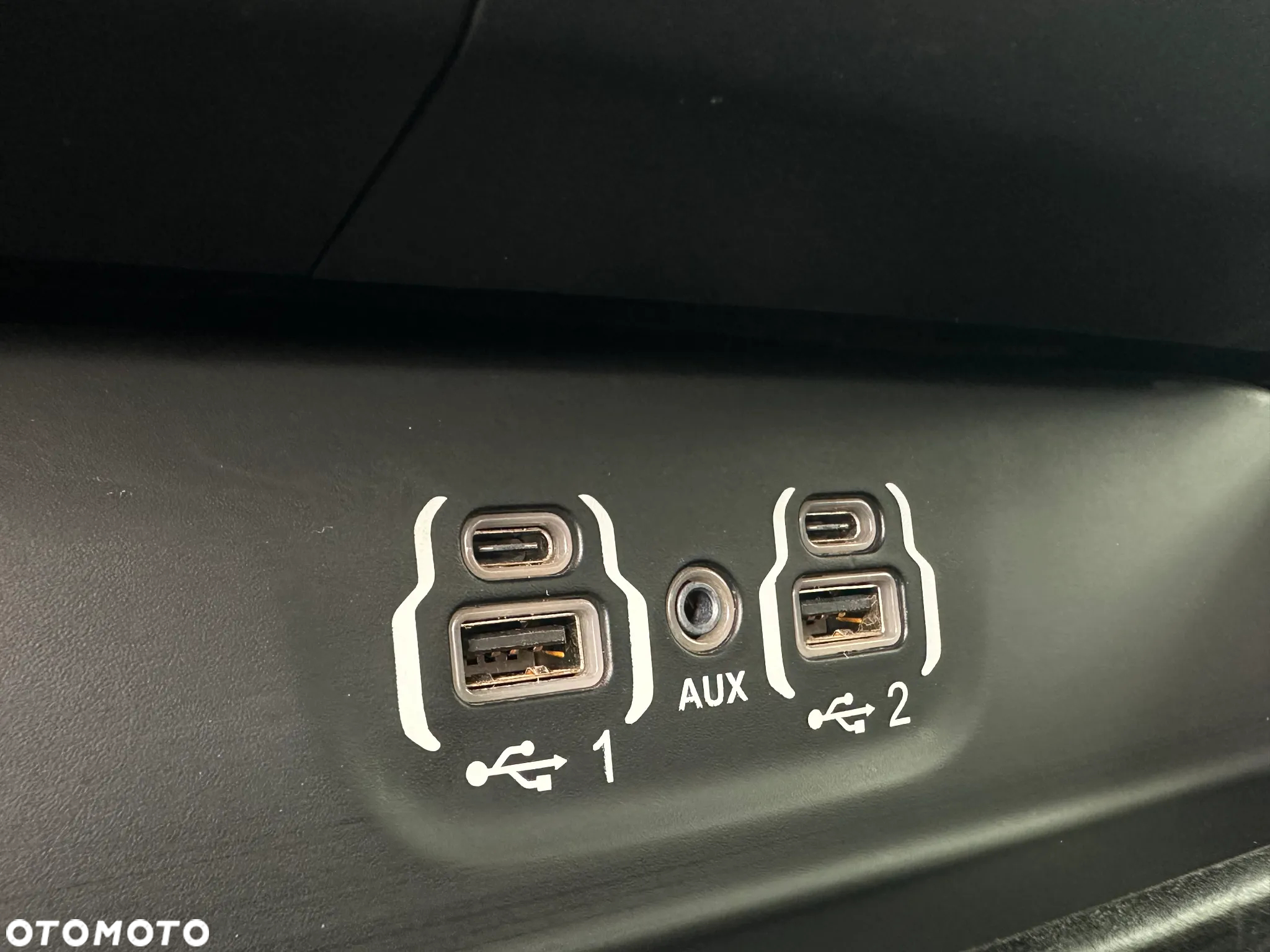 RAM 1500 Crew Cab Shortbed Bighorn - 12