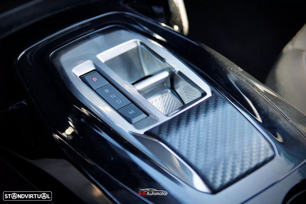 Peugeot 208 1.2 Hybrid Allure e-DCS6 - 23