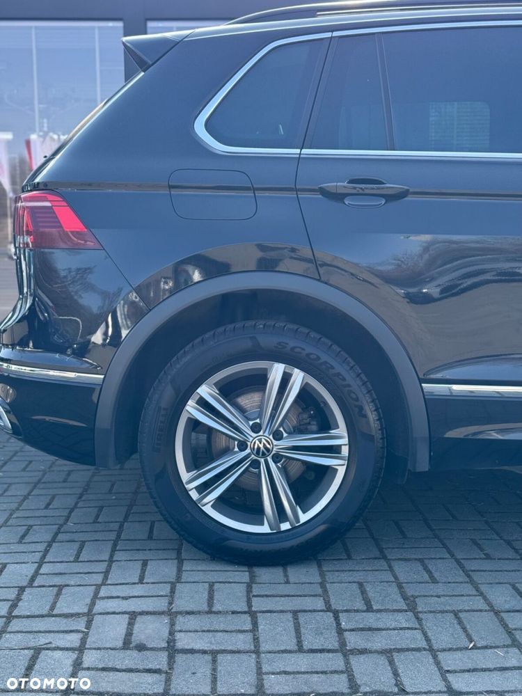 Volkswagen Tiguan 2.0 TDI SCR 4Mot R-Line DSG - 11