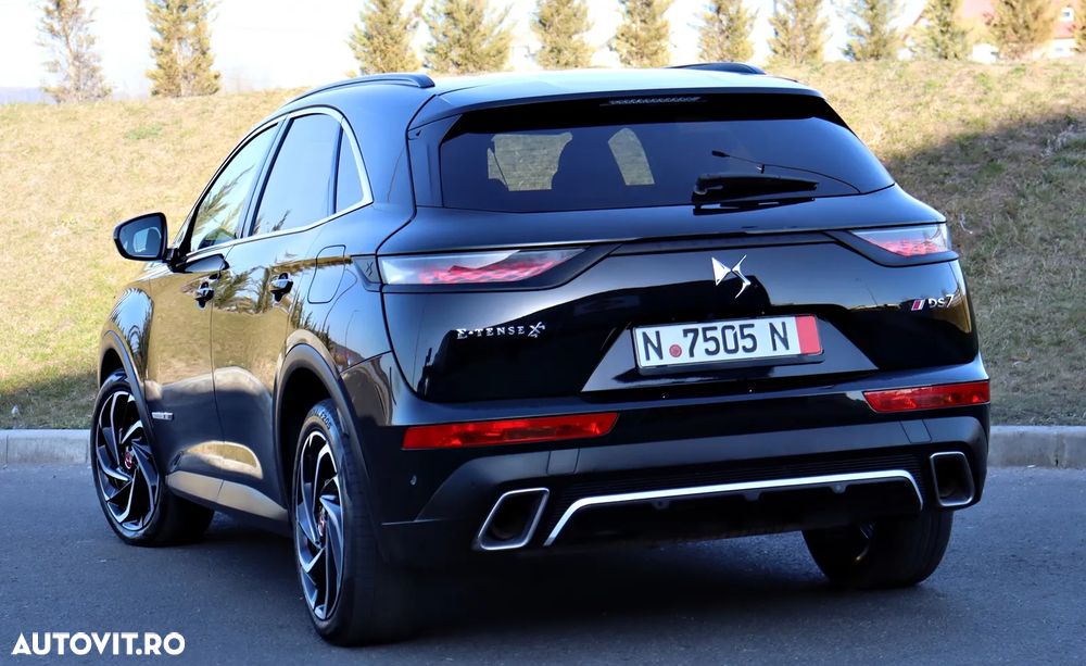 DS Automobiles DS 7 Crossback 1.6 PHeV AWD 300 EAT8 PERFORMANCE LINE + - 9