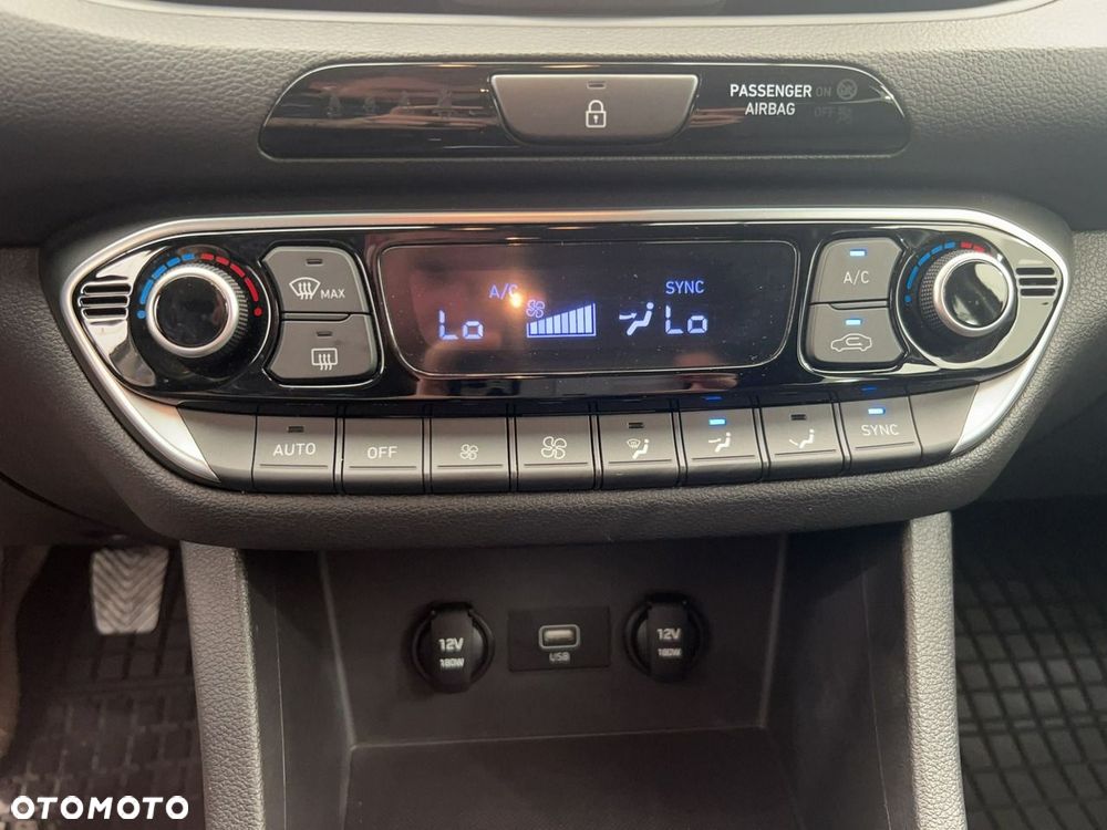Hyundai i30 - 21