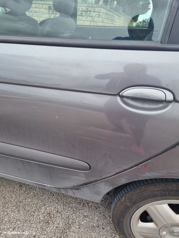 Renault Scénic - 4
