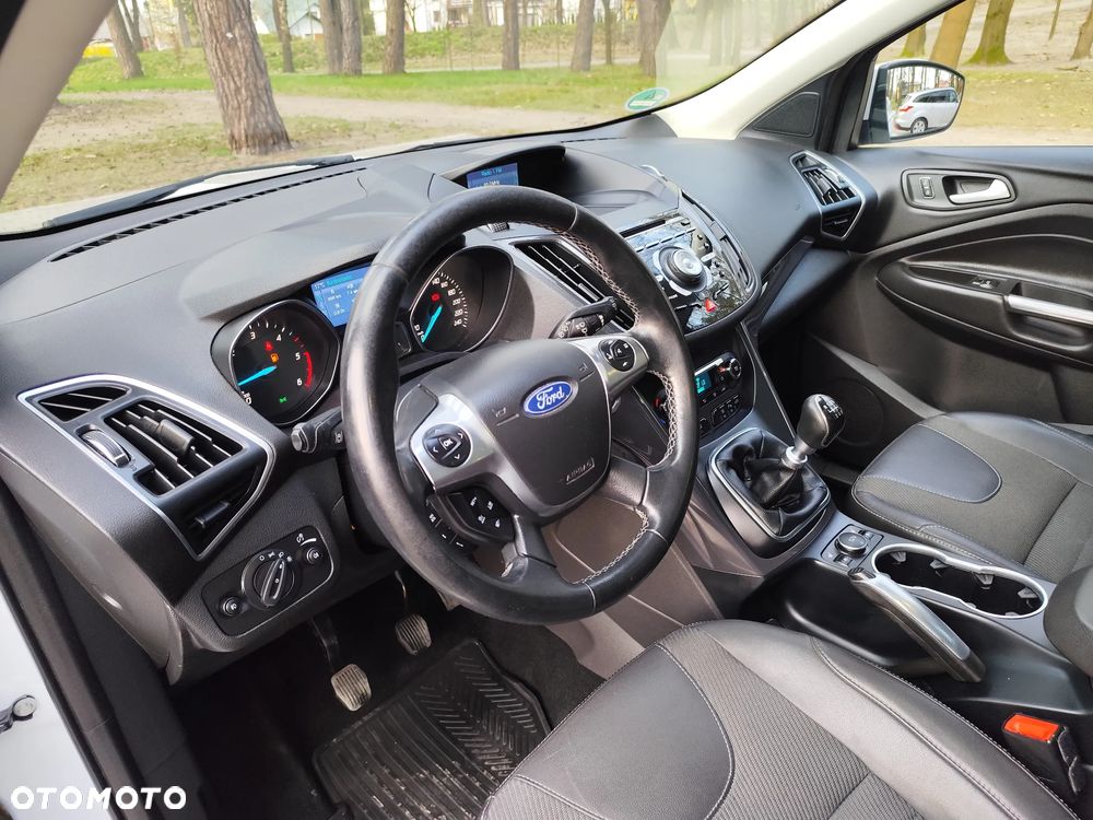 Ford Kuga 2.0 TDCi 4x4 Individual - 32