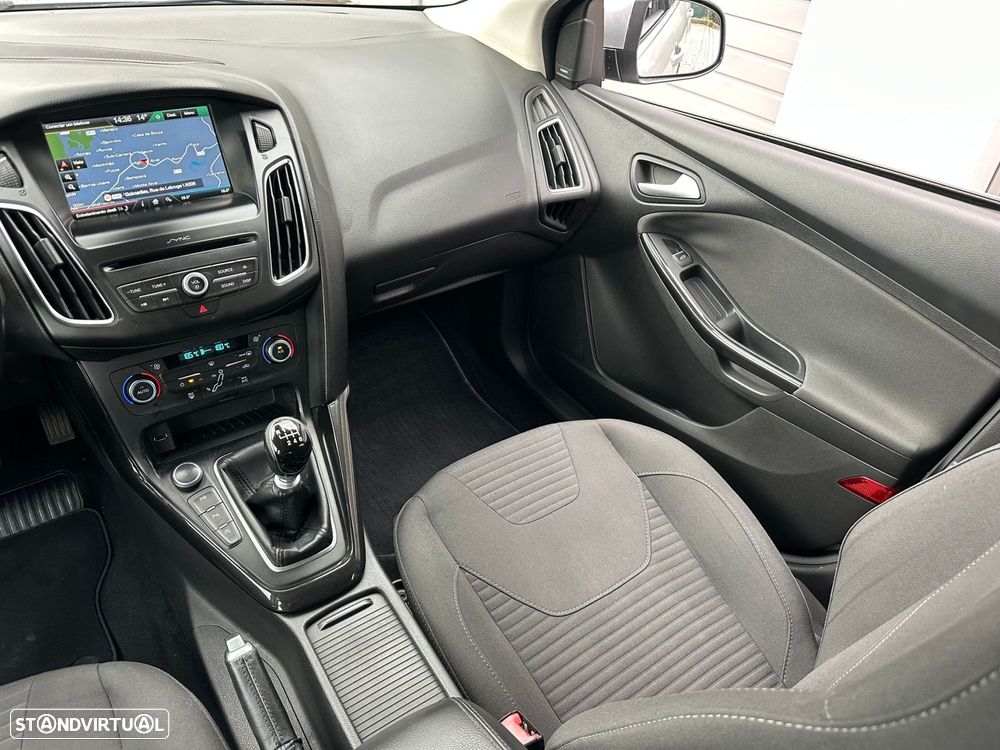 Ford Focus 1.5 TDCi Titanium - 8