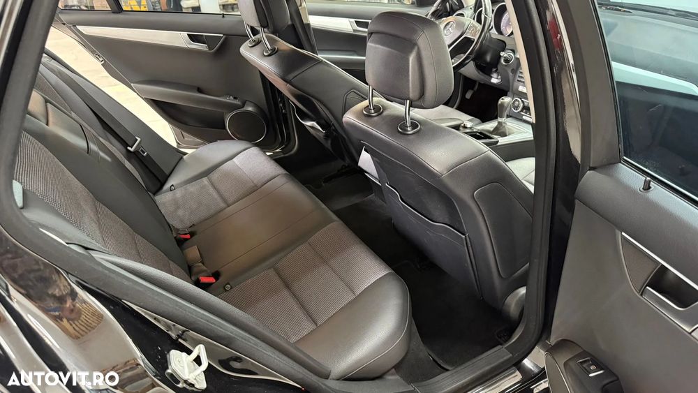 Mercedes-Benz C 180 CDI DPF (BlueEFFICIENCY) Avantgarde - 9