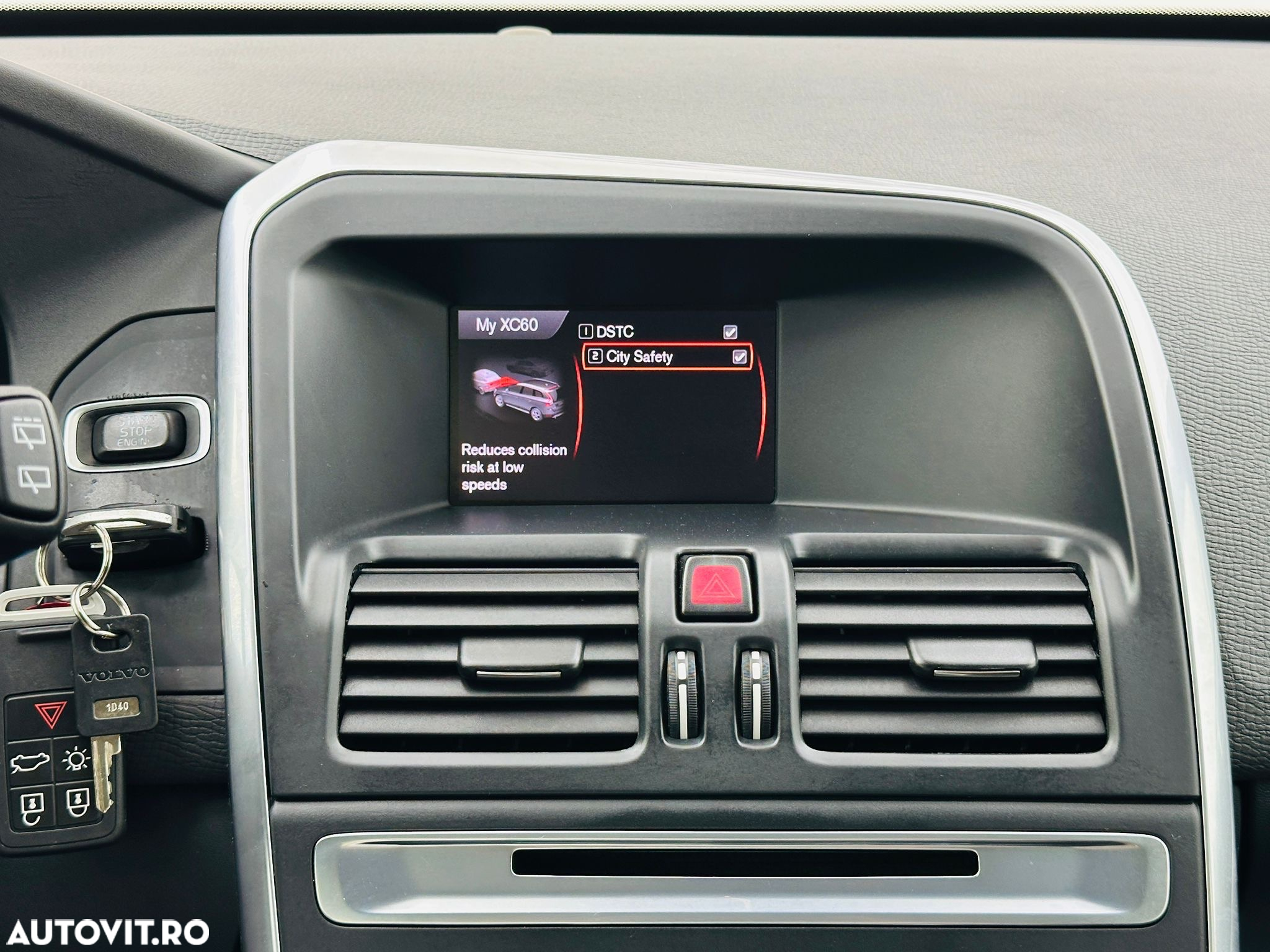 Volvo XC 60 - 32