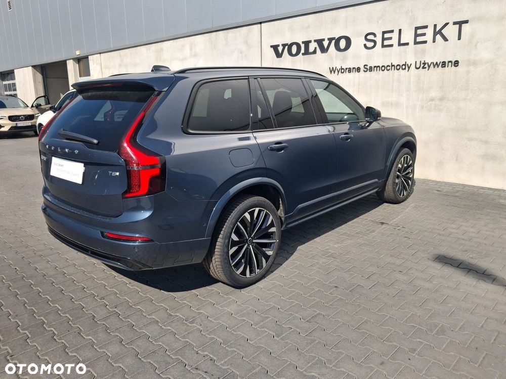 Volvo XC 90 - 9