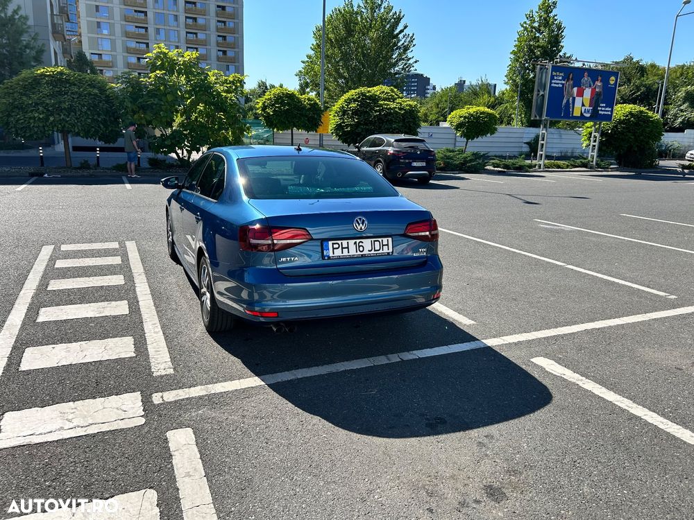 Volkswagen Jetta 2.0 TDI Comfortline - 7