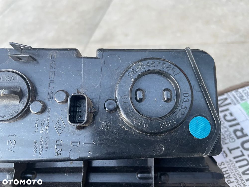 LAMPA TYLNA PRAWA RENAULT TRAFIC III 265548758R - 4