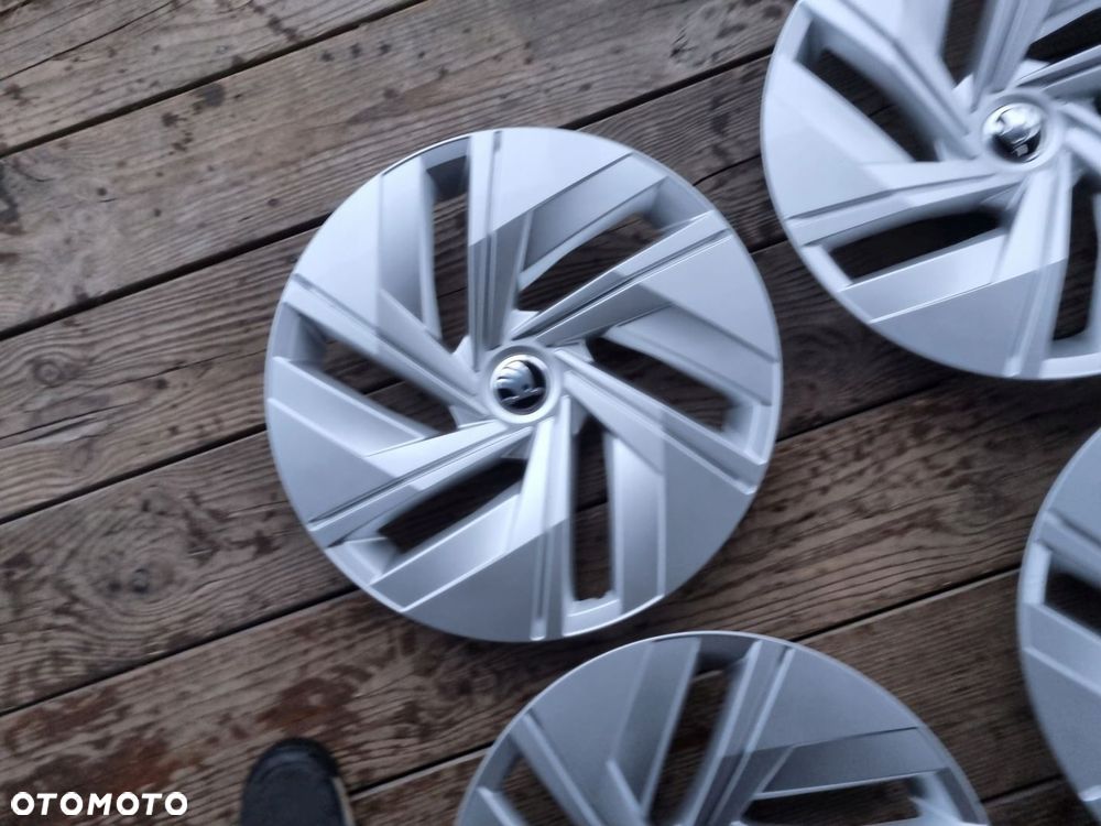 SKODA ENYAQ IV,KODIAQ,KAROQ,VW ID4,ID5 FELGI 8X18 ET45 5X112kolpaki ,super - 14
