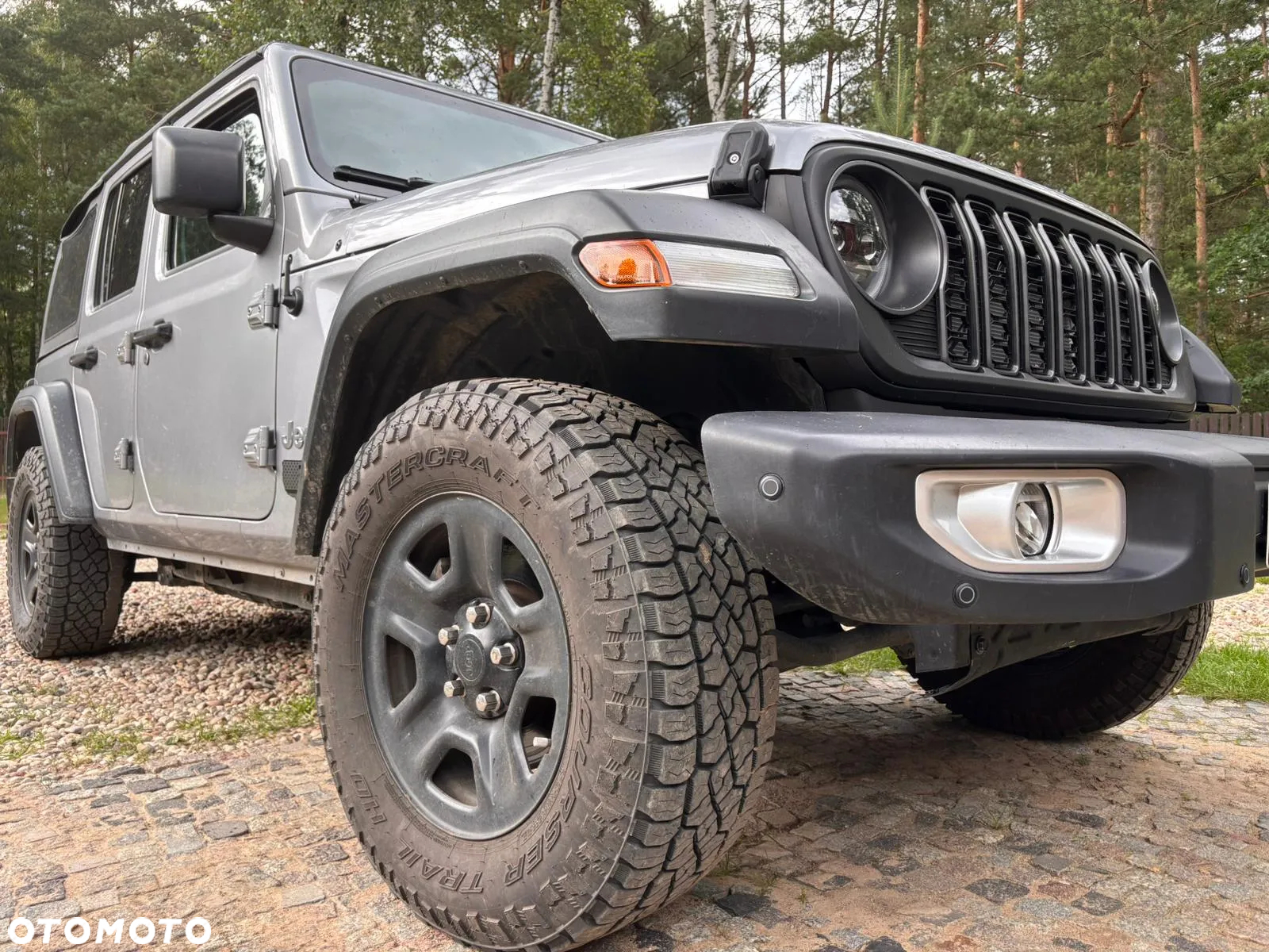 Jeep Wrangler - 12